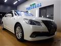 2014 Toyota Crown Hybrid