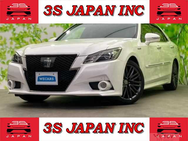 2015 Toyota Crown Hybrid