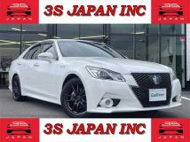 2014 Toyota Crown Hybrid