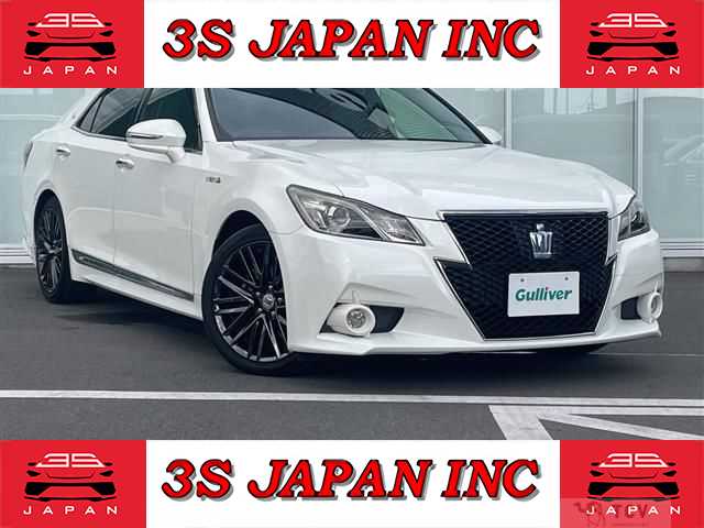 2015 Toyota Crown Hybrid