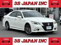 2013 Toyota Crown Hybrid