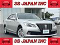 2013 Toyota Crown Hybrid