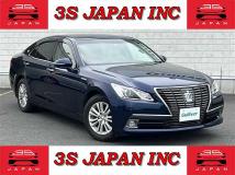 2014 Toyota Crown Hybrid