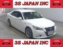 2013 Toyota Crown Hybrid