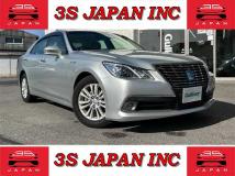 2014 Toyota Crown Hybrid