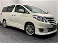 2013 Toyota Alphard Hybrid