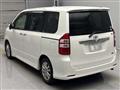 2011 Toyota Noah