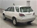 2001 Toyota Harrier