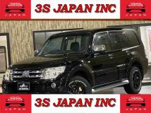 2012 Mitsubishi Pajero