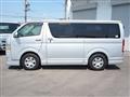 2005 Toyota Hiace