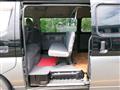 2005 Nissan Caravan