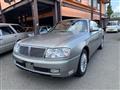 2000 Nissan Cedric