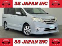 2013 Nissan Serena