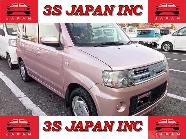 2011 Mitsubishi Toppo