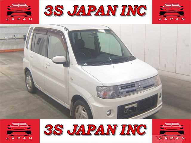 2012 Mitsubishi Toppo