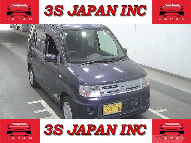 2011 Mitsubishi Toppo