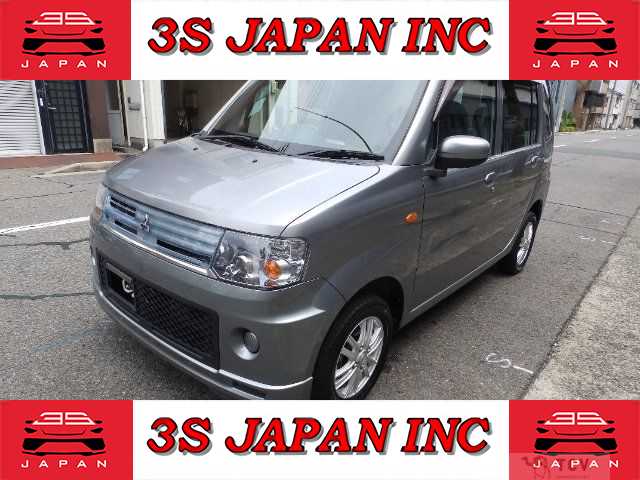 2011 Mitsubishi Toppo