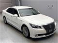 2014 Toyota Crown Majesta