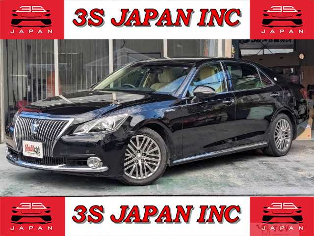 2014 Toyota Crown Majesta
