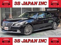 2014 Toyota Crown Majesta