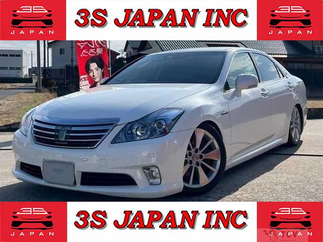 2010 Toyota Crown Hybrid
