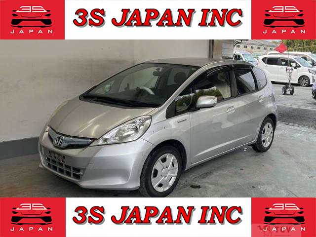 2013 Honda Fit Hybrid