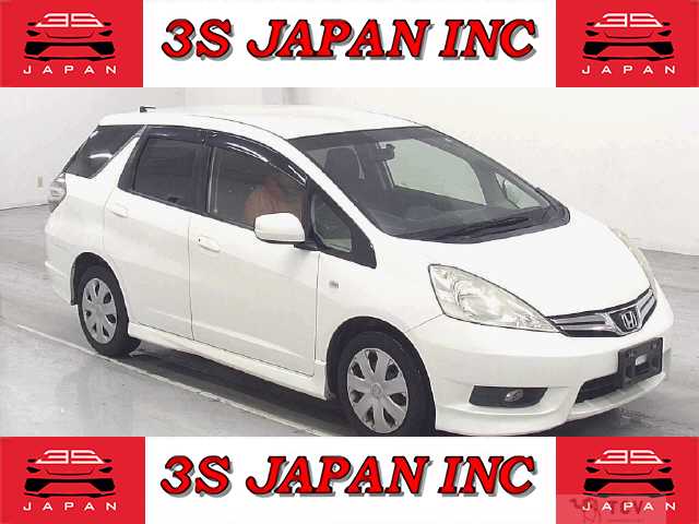 2013 Honda Fit shuttle