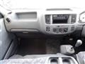 2005 Nissan Caravan