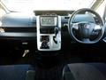 2010 Toyota Noah