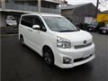 2013 Toyota Voxy