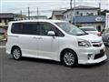 2012 Toyota Noah