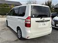 2012 Toyota Noah