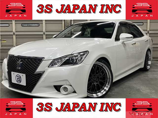 2014 Toyota Crown