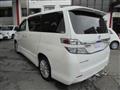 2011 Toyota Vellfire
