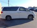 2013 Toyota Alphard