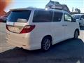 2013 Toyota Alphard
