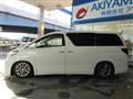 2013 Toyota Alphard