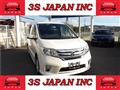 2013 Nissan Serena
