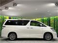 2013 Toyota Vellfire