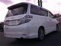 2013 Toyota Vellfire