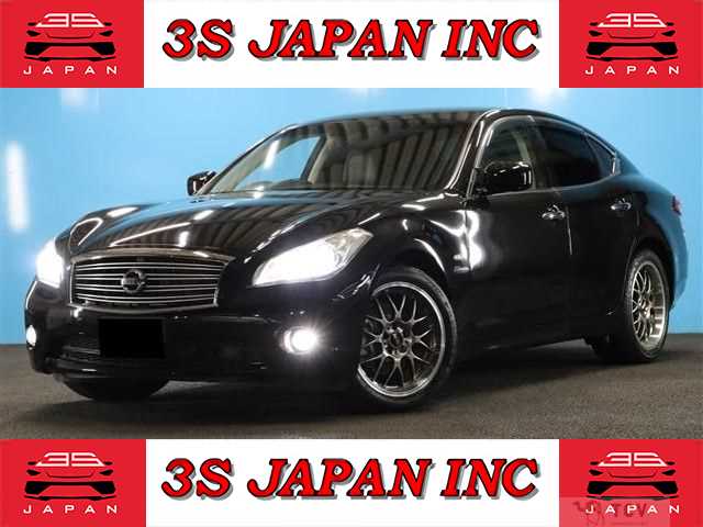 2013 Nissan FUGA HYBRID