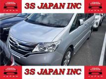 2013 Nissan Serena