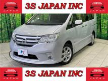 2013 Nissan Serena