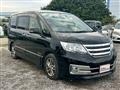 2012 Nissan Serena