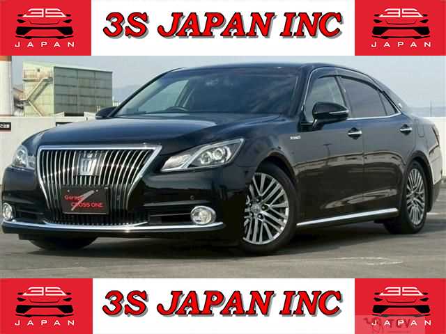 2013 Toyota Crown Majesta
