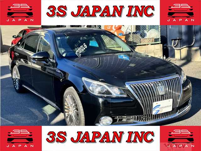 2013 Toyota Crown Majesta