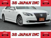 2014 Toyota Crown Majesta