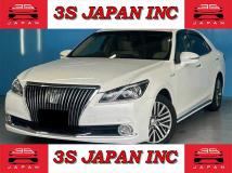 2013 Toyota Crown Majesta