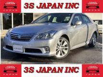 2010 Toyota Crown Hybrid
