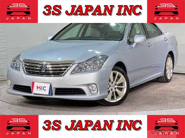 2011 Toyota Crown Hybrid